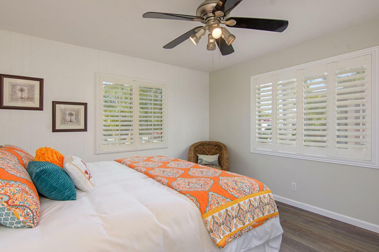 Ultimate Beach Bungalow - 1 Block From Beach - Huge Backyard Carlsbad Extérieur photo